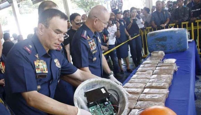 P330-M cocaine nalambat sa dagat