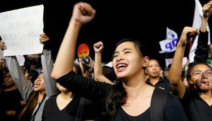 Millennials urged: Don&rsquo;t forget history