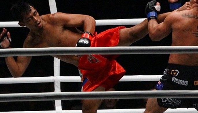 Banario repels Pang for hard-earned decision win