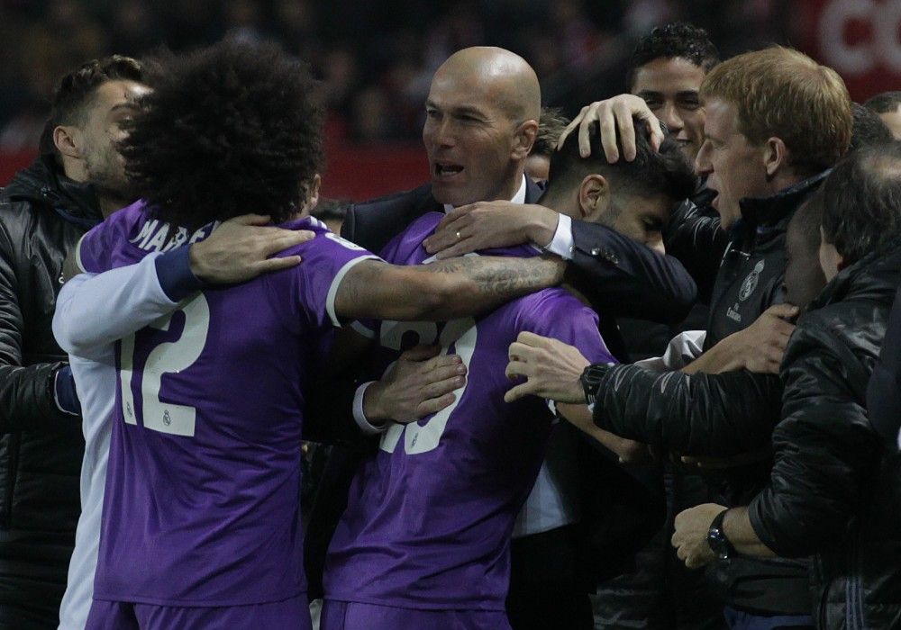 Real Madrid sets Spanish record of 40 unbeaten games