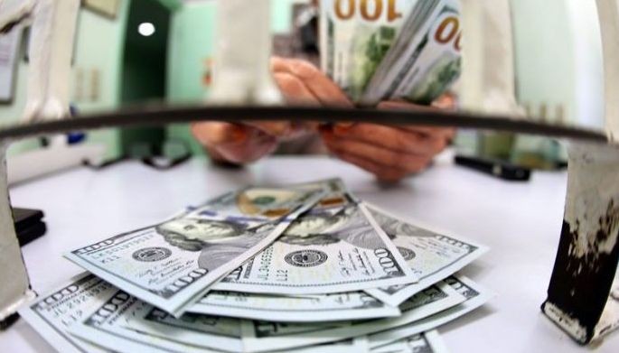 Forex reserves dip to 3-year low