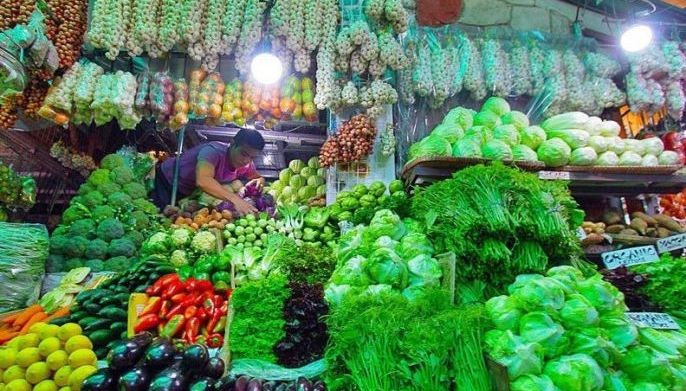 Filipino consumers 'more upbeat' for Q2 &mdash; poll