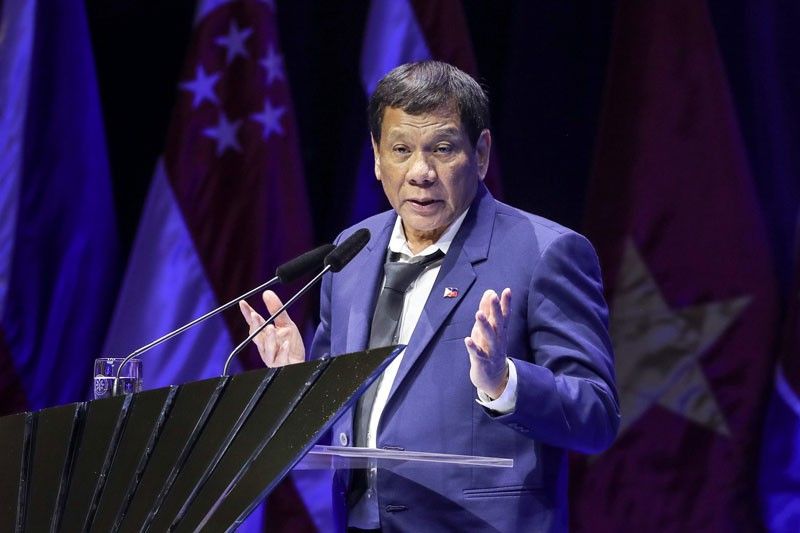 Duterte lets go of SSS chairman and commissioner