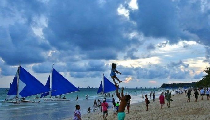 Senate probe sought on Boracay closure