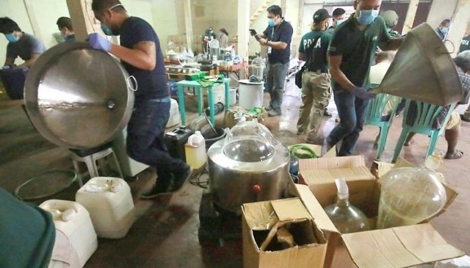 PDEA raids Malabon shabu lab; Chinese held