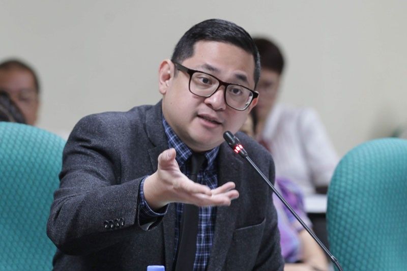 Sen. Bam Aquino iginiit ang pagrepaso sa TRAIN