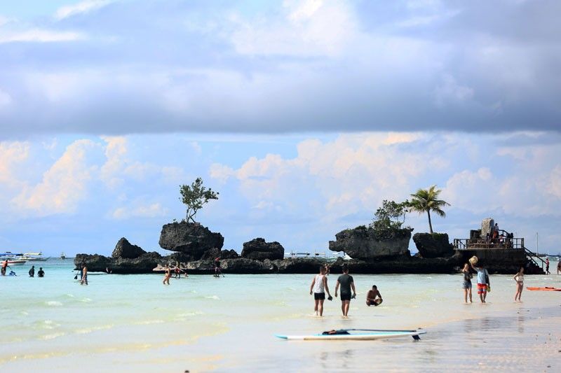 Boracay isasara na sa Abril 26