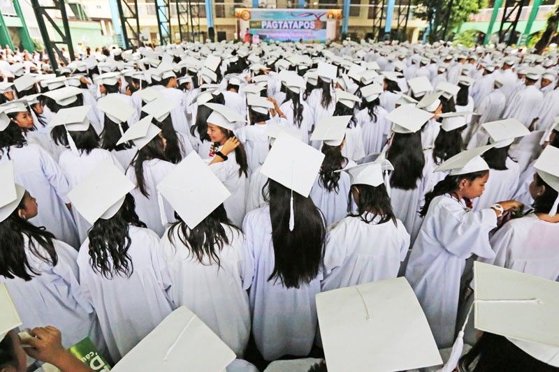 6 Pisay students banned from graduation rites