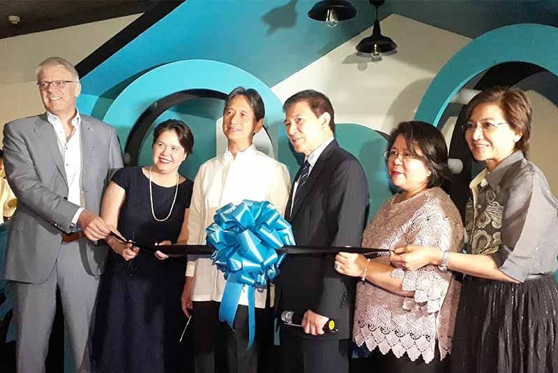 Philippines' 'mini Silicon Valley' opens