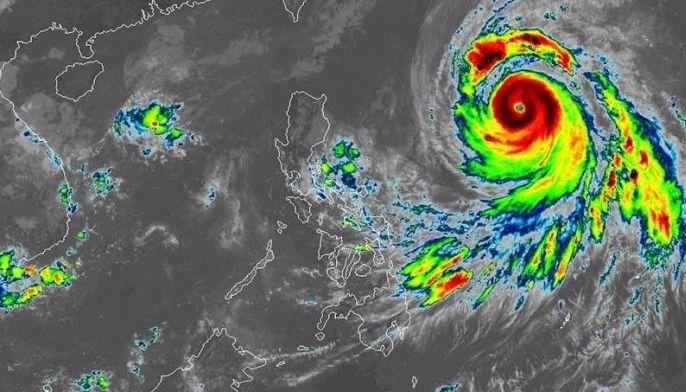 Typhoon Queenie speeds up, gains strength