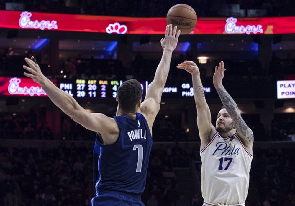 Redick leads 76ers past Mavs for 14th straight win