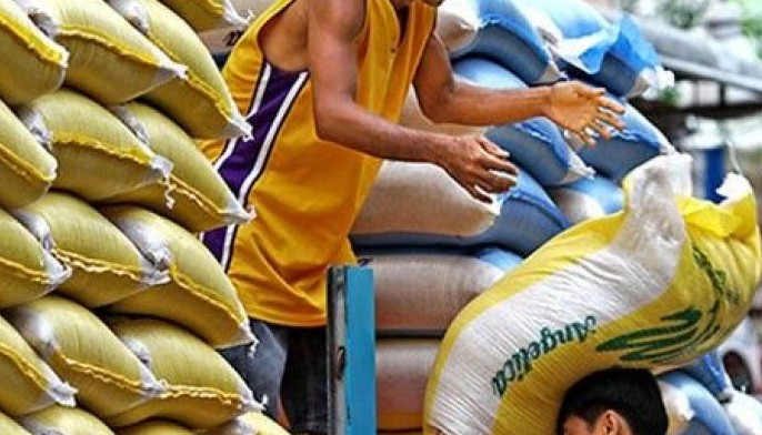 Duterte: Government can take losses of selling lower-priced rice