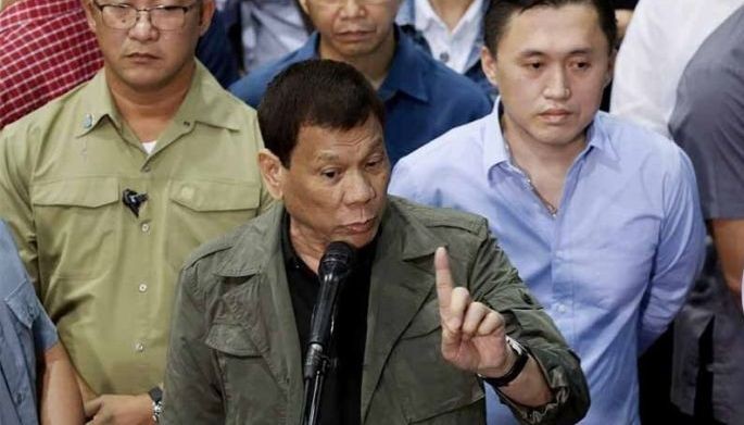 WATCH: Duterte's testy exchange with Rappler at media briefing