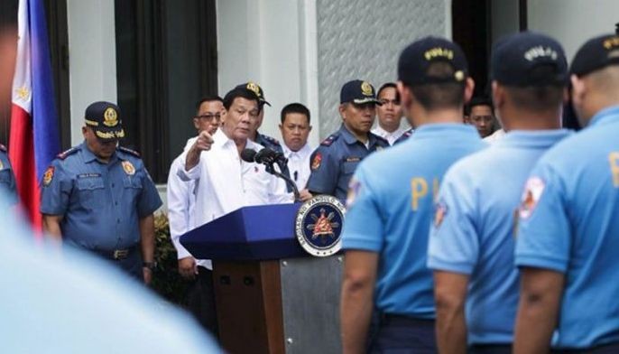287 law enforcers na adik, sinibak sa serbisyo