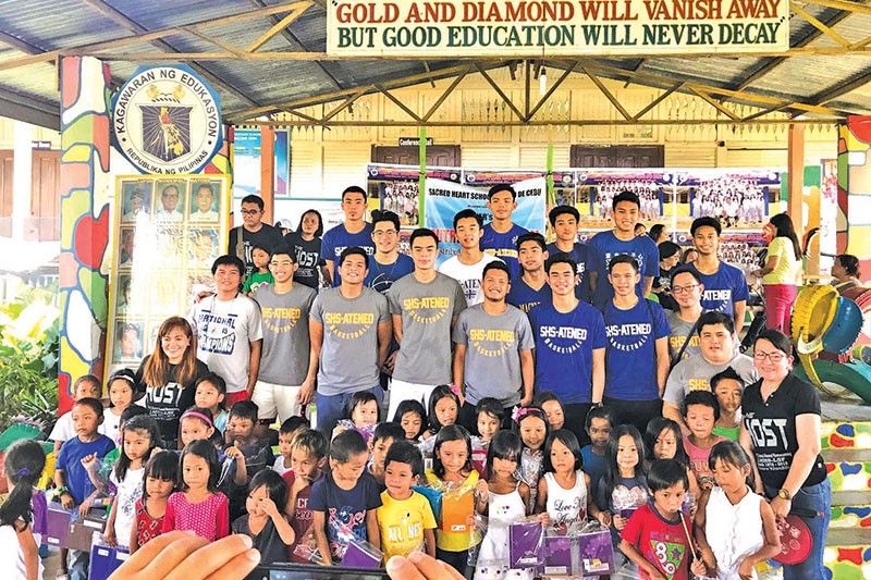 Ateneo de Cebu brings â��Magisâ�� spirit to Davao, wins hearts of fans