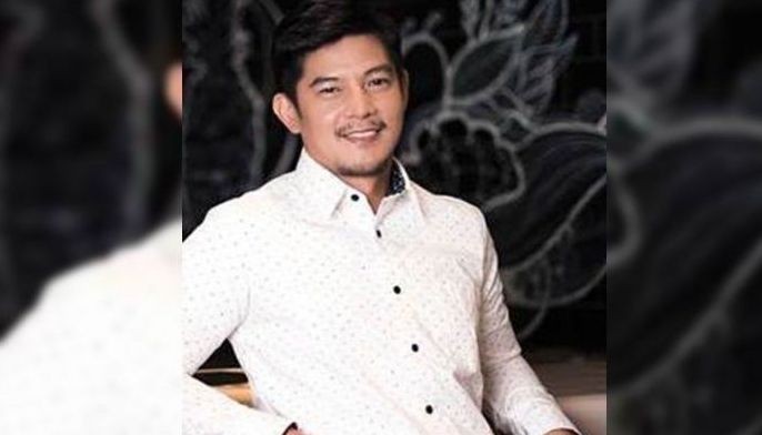 Romnick ibinuking na lagging magkausap sina Kris at Harlene
