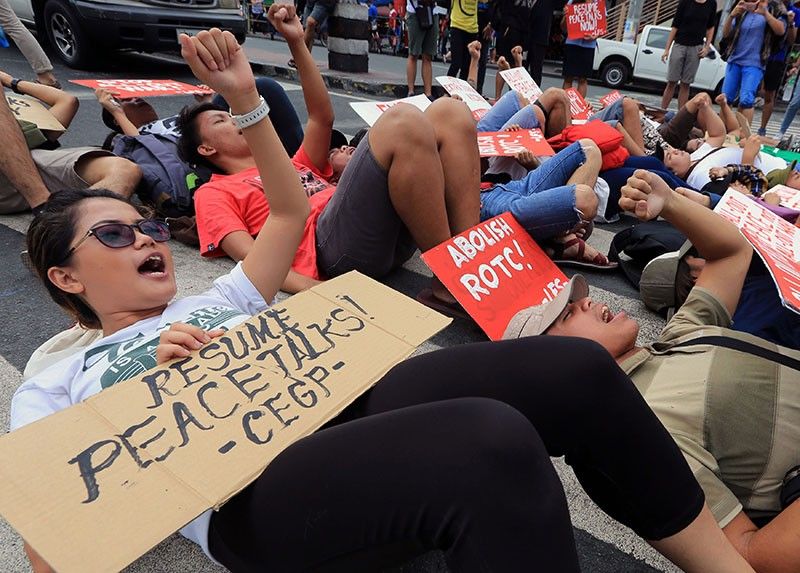 LFS nag-rally kontra all-out war at ROTC | Pilipino Star Ngayon