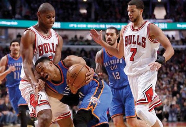 Big men ng Thunder dinomina ang Bulls