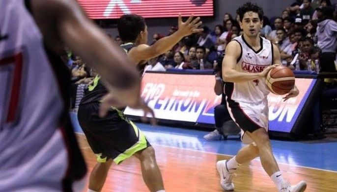 Aces stymie Batang Pier for fifth straight win