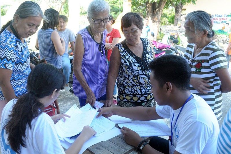 81,701 seniors nakinabang  sa libreng  sakay ng MRT-3