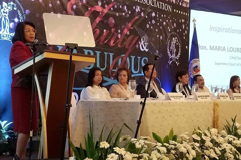 De Castro slams Sereno for talking about quo warranto case in speech