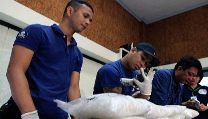 2 drug courier arestado P100-M shabu nasabat sa Binondo