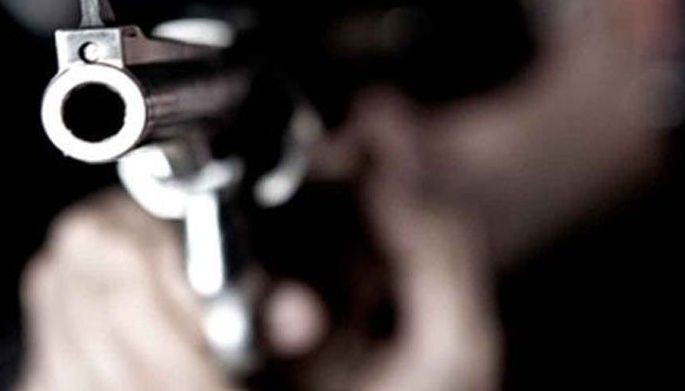 2 killed in stabbing, shooting incidents
