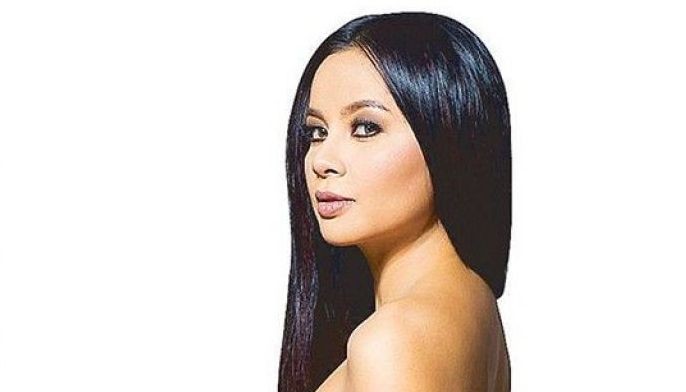 Sitti marks 10th year with a show