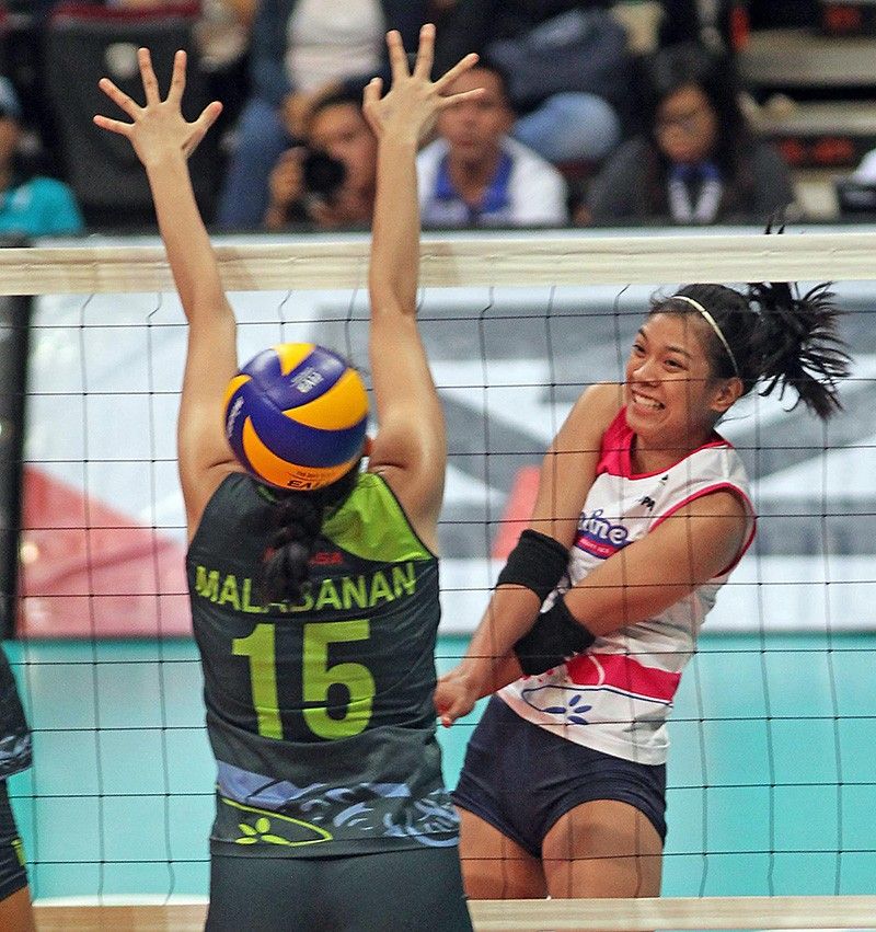 SEA Games 2023: Alyssa Valdez leads Philippines to women's volleyball semis  against Thailand