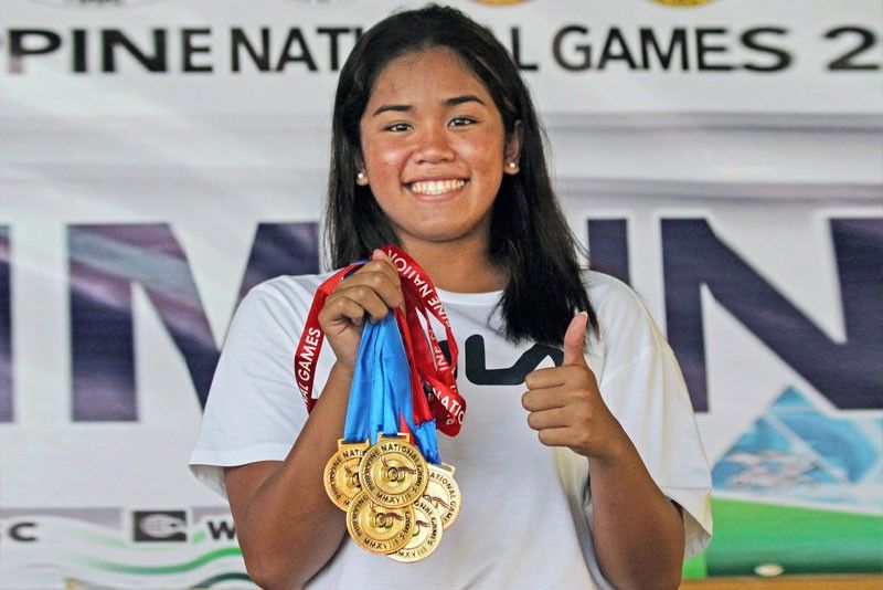 Swim golden girl nails 5th win; John Chicano tops triathlon