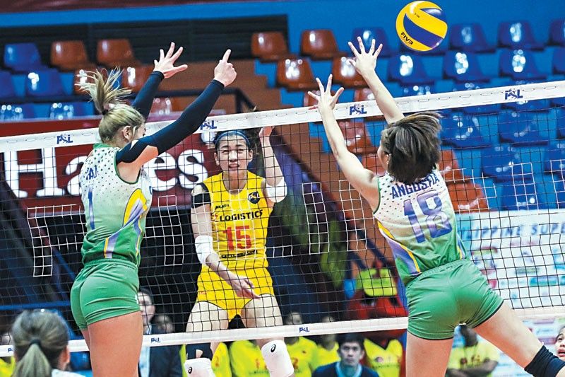 F2 Logistics, Foton blitz foes, share lead