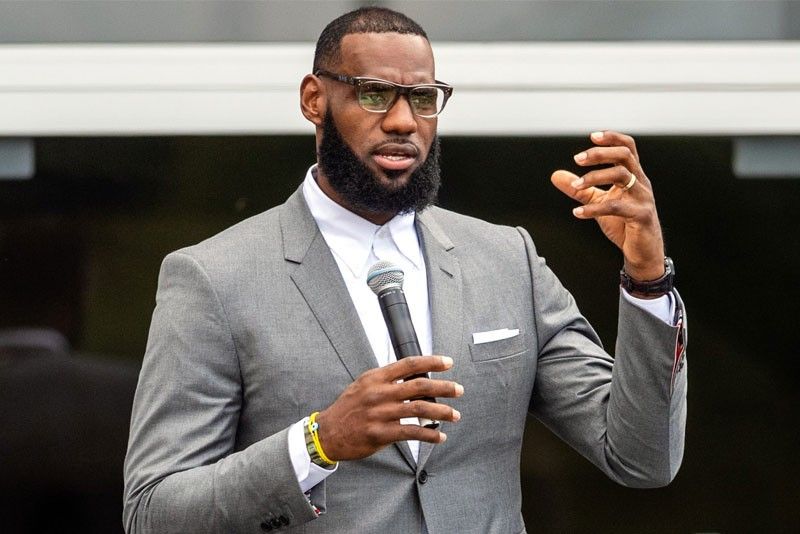 LeBron says he 'stands with Nike' in reference to Kaepernick