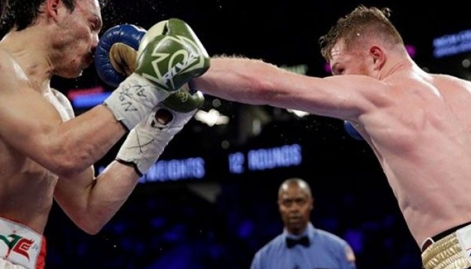 Alvarez pummels Chavez, Golovkin next