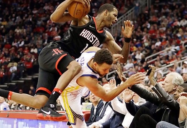 Strong finish powers Warriors past Rockets