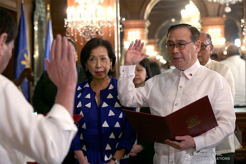 Duterte told new DFA chief Locsin to 'be truthful' â�� Palace