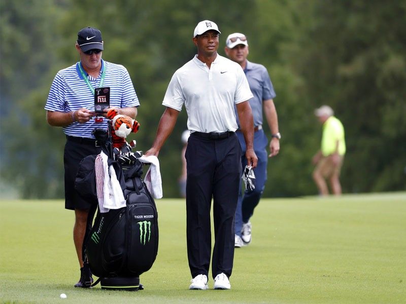 Tiger Woods takes ice bath, prepares for final major of year