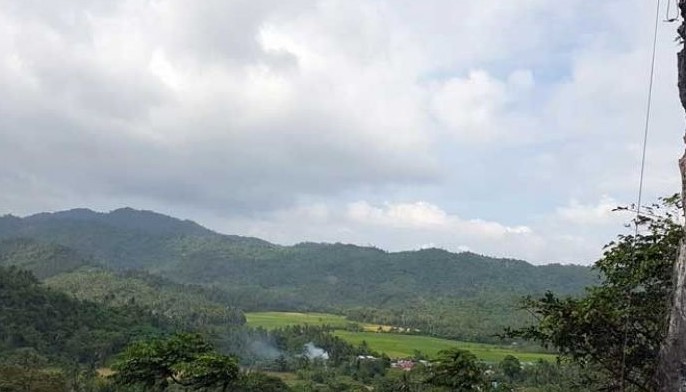 Atimonan high: Lessons from the rocks