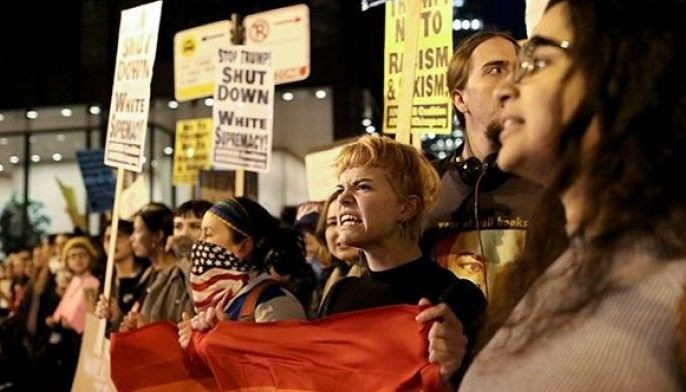 Thousands join anti-Trump protests in US