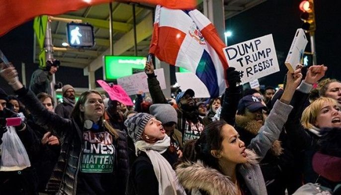 US government seeks change to order lifting Trump refugee ban