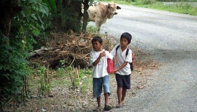 Lanao del Sur extends financial support to poor students