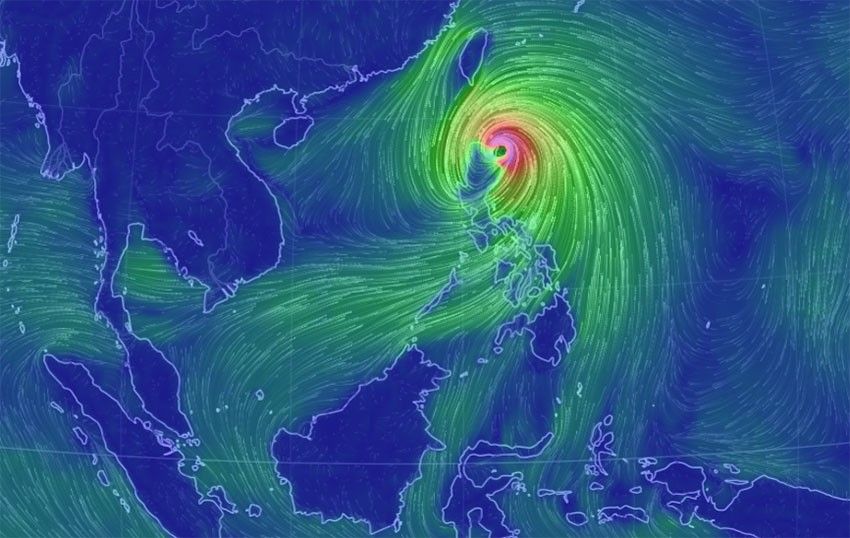 'Ompong' makes landfall in Cagayan, retains strength