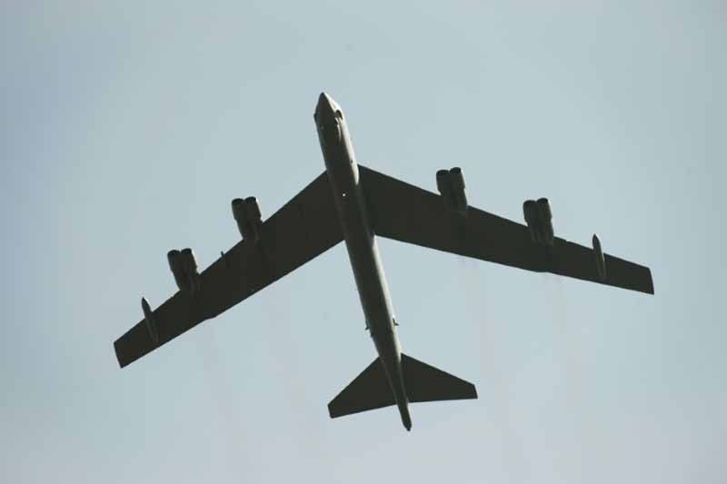 US B-52s fly over South and East China Seas