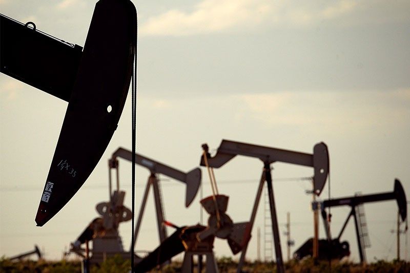 US 'likely' has taken over as the world's top oil producer