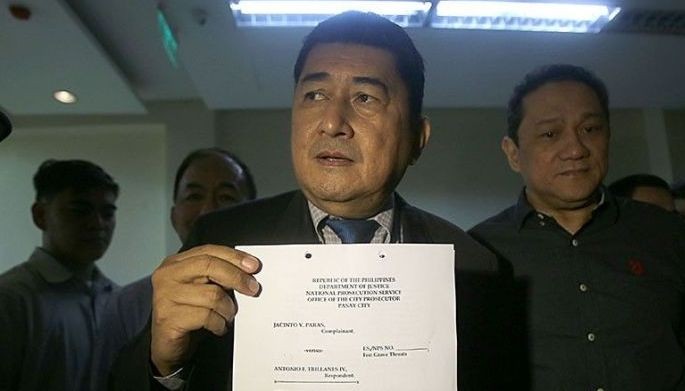 Trillanes kinasuhan ng grave threat