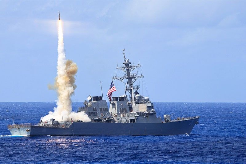 US warships sail through Taiwan Strait