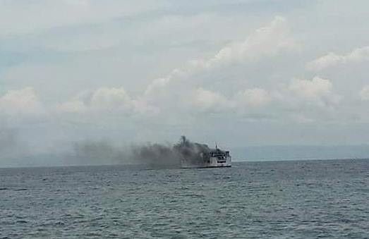 Vessel catches fire, passengers safe