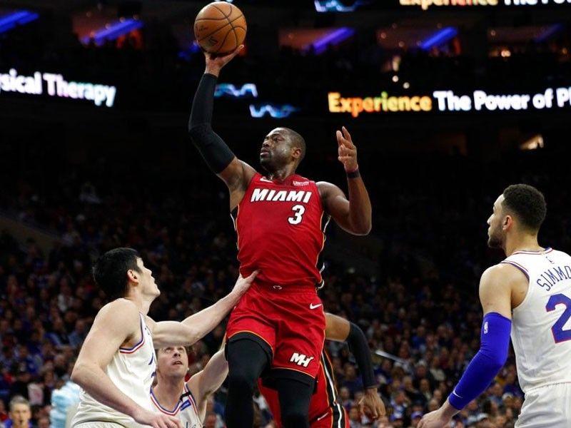 Wade turns back the clock as Heat scorch 76ers to even series