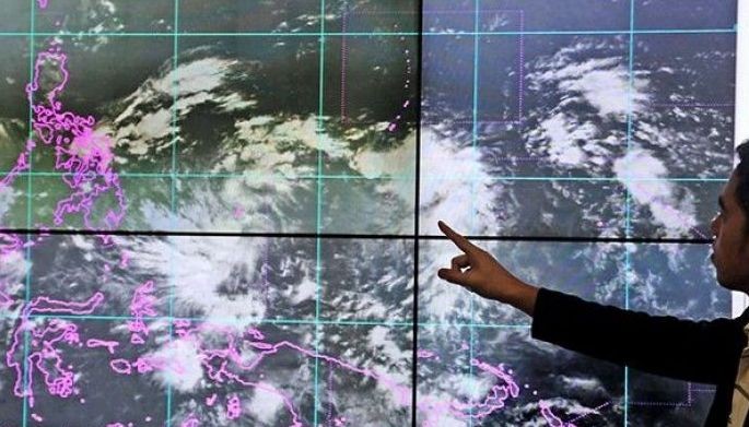 Public urged: Bring umbrellas for rainy All Saints&rsquo; Day