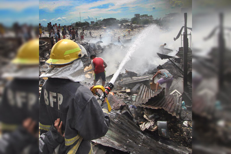 Mandaue City dumpsite fire destroys junkshop, 6 shanties | Cebu News ...