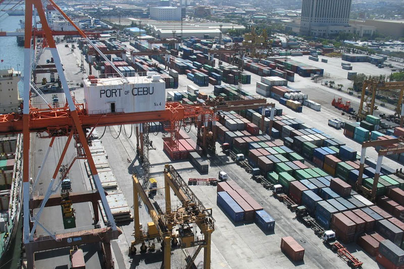 Trade balance still in deficit despite rise in exports